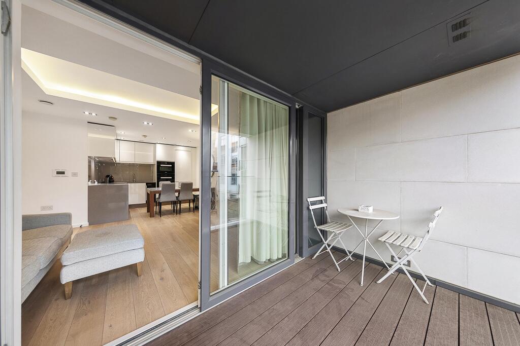 Apartment in London - More