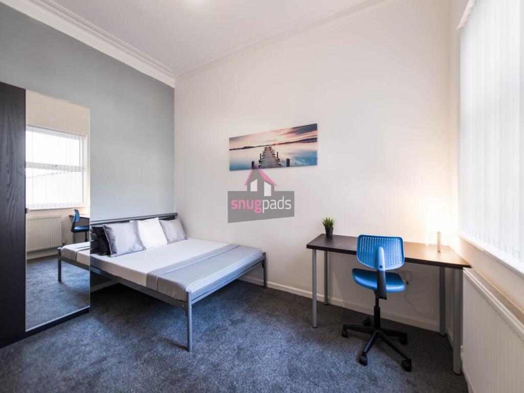 6 bedroom house for rent