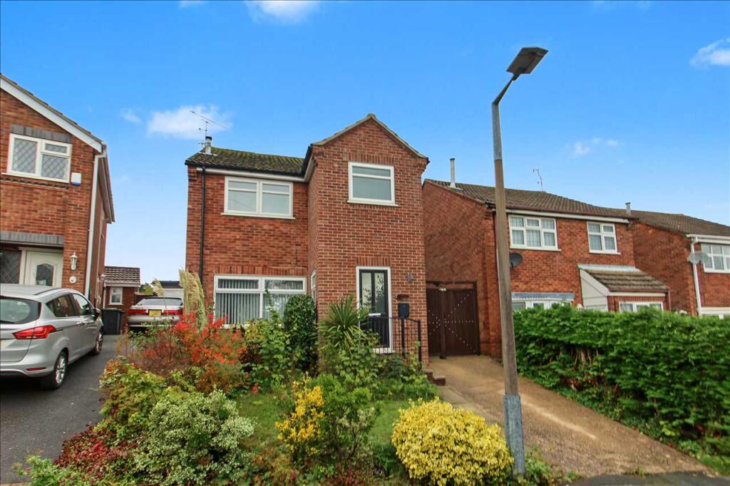 3-bed detached on Owlston Close, Eastwood, Nottingham, £250,000