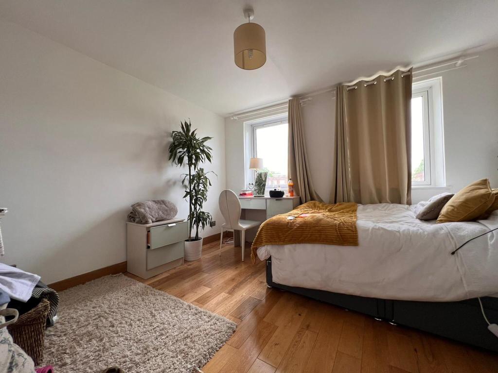 4 bedroom terraced house for rent