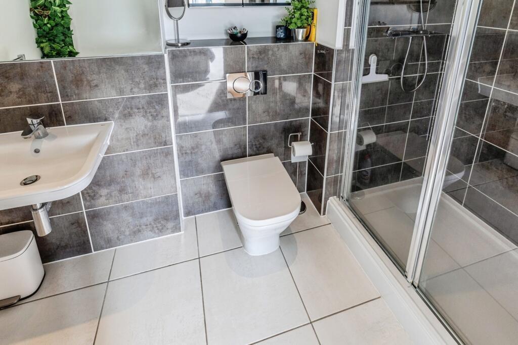 Apartment in Sheffield - View 4
