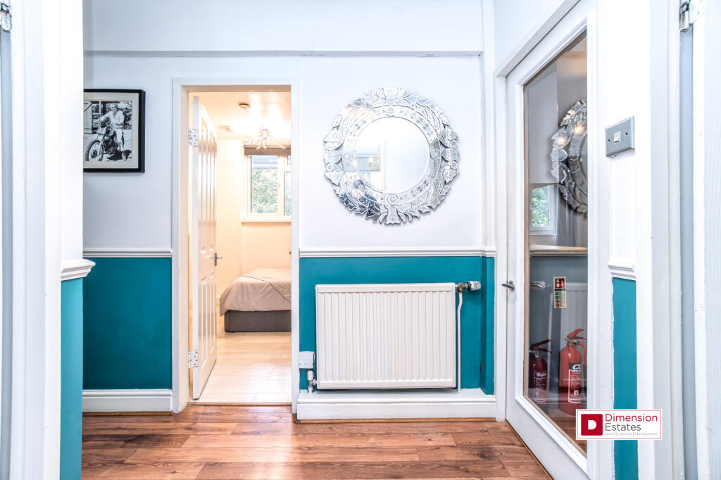 Apartment in London - More