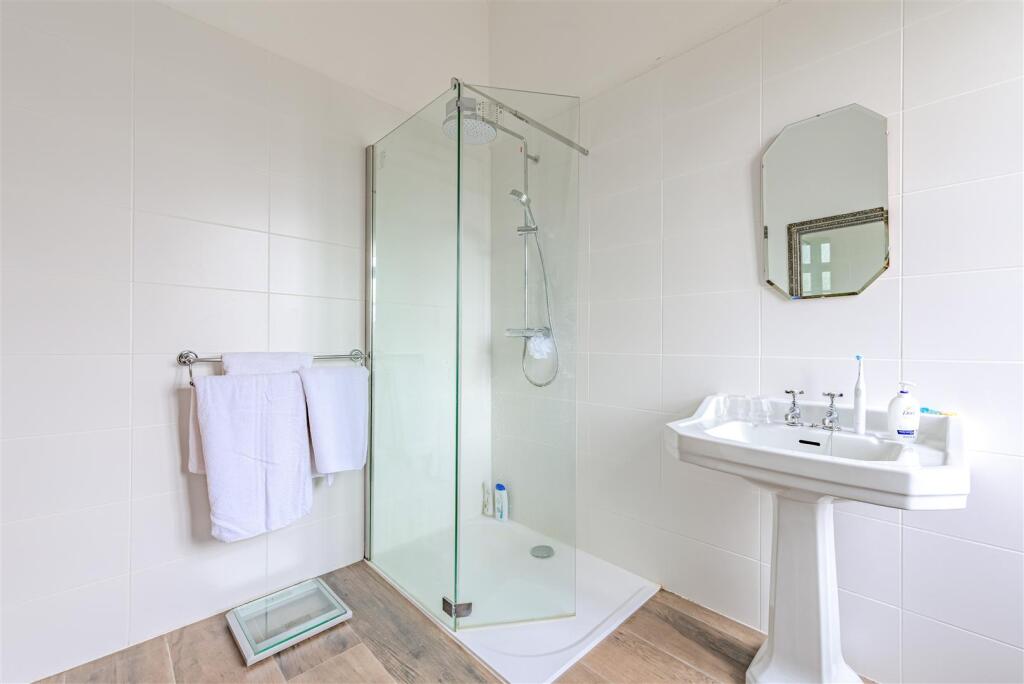 Additional image 22 of Station Road, Coleshill, B46