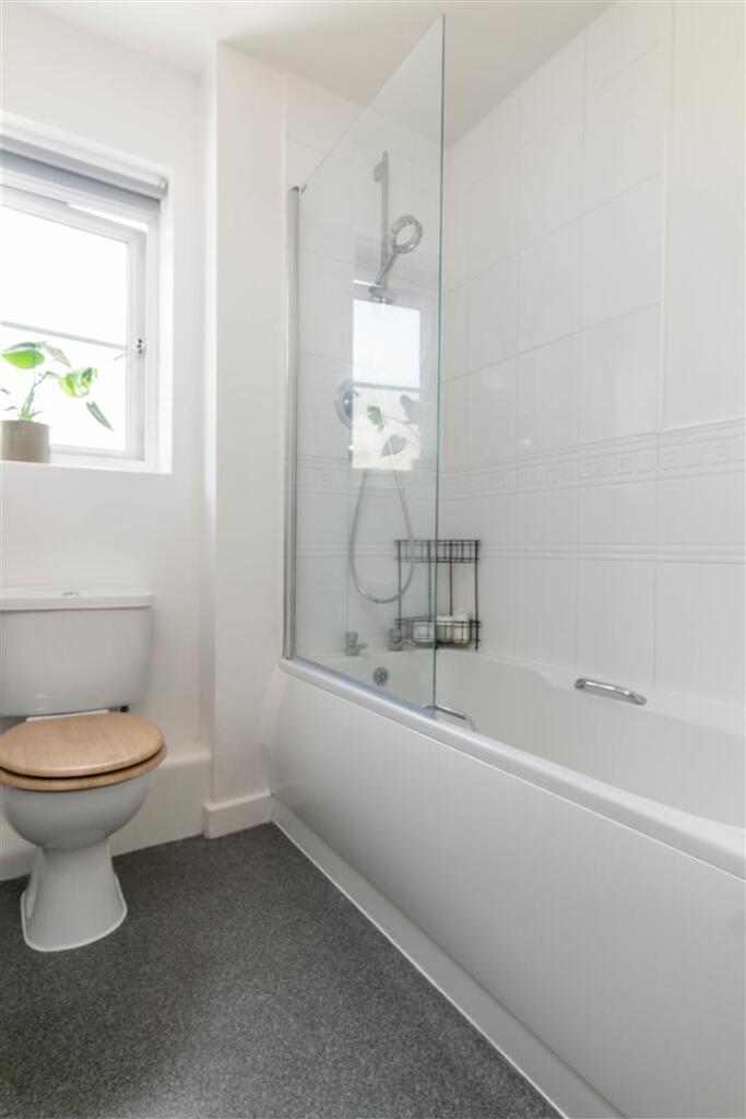 Apartment in York - View 5