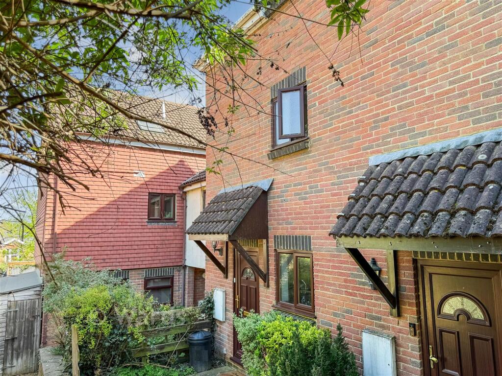 Main image of property: Peacock Mews, Springvale, Maidstone, Kent