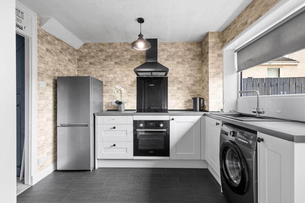House in Kilmarnock, East Ayrshire - View 3