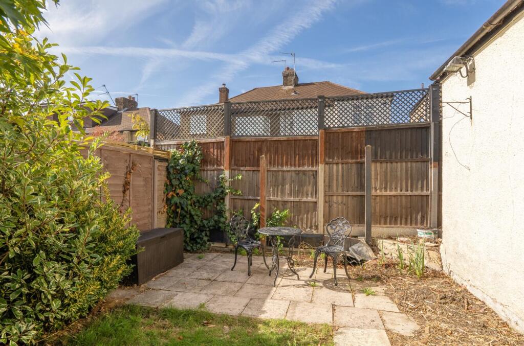 House in Enfield - More