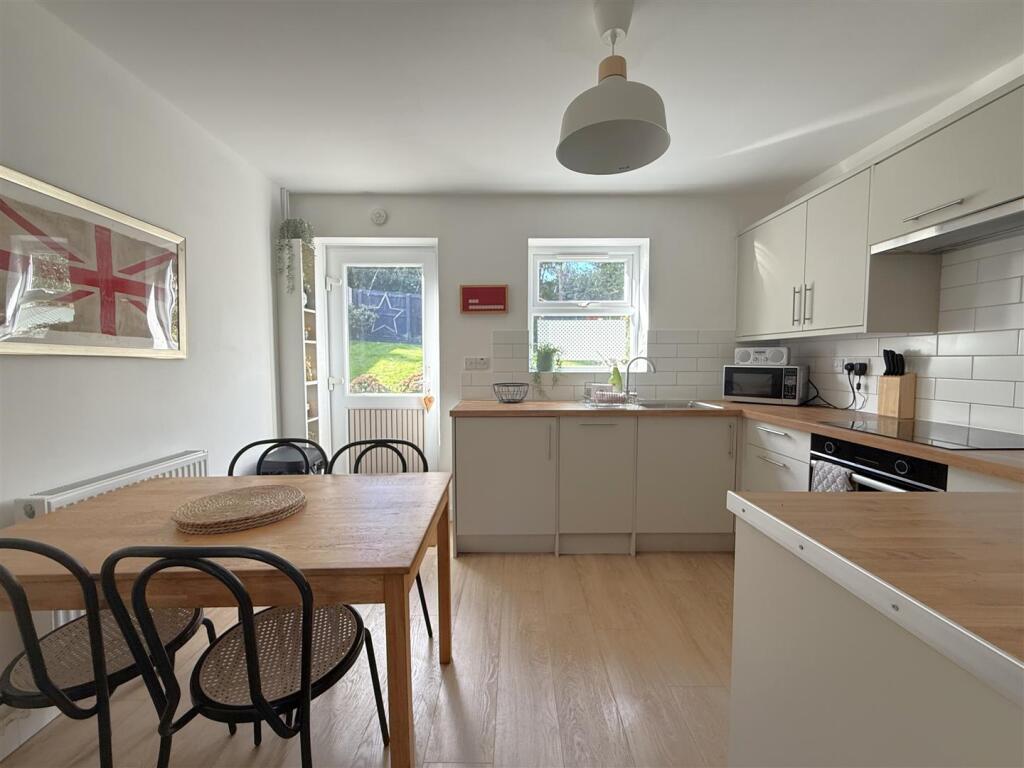 House in Dorchester - View 4