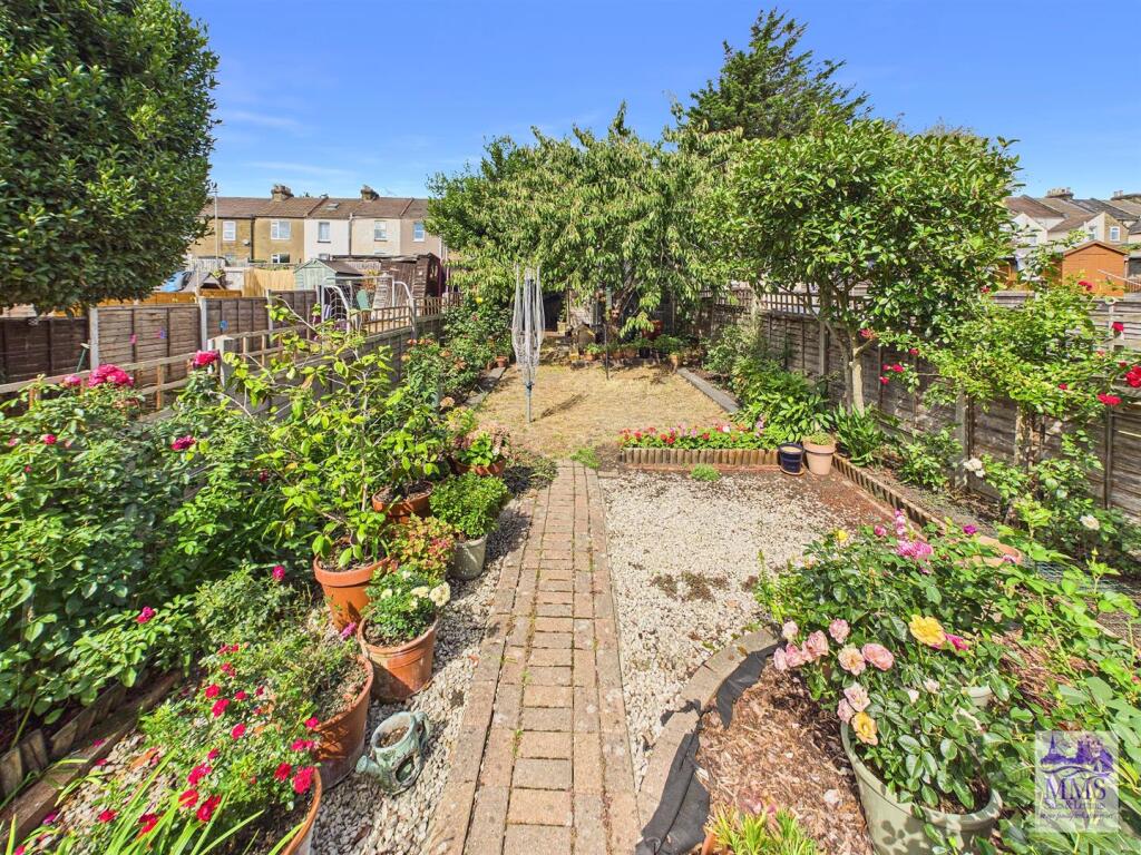 House in Strood, Medway - View 4