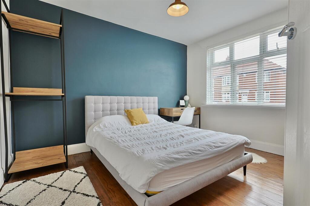 Apartment in Newcastle upon Tyne, High Heaton - View 3