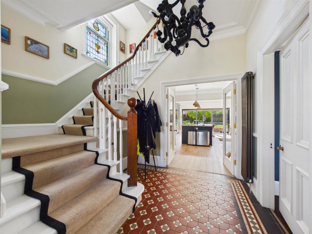 House in Newcastle upon Tyne - View 3