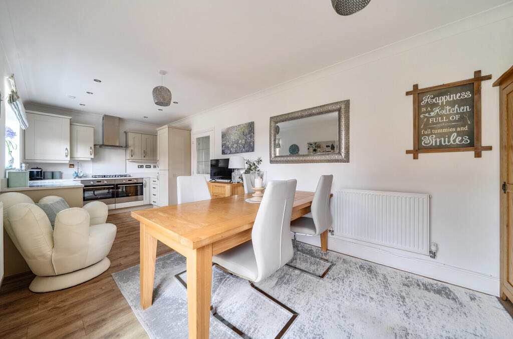 House in Tewkesbury, Twyning - View 4