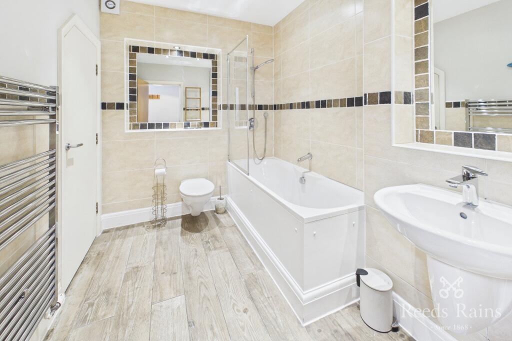Apartment in Macclesfield, Cheshire East - View 5