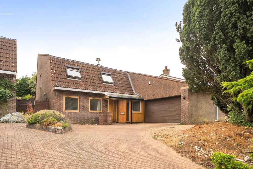 Main image of property: Bayards, Warlingham, CR6
