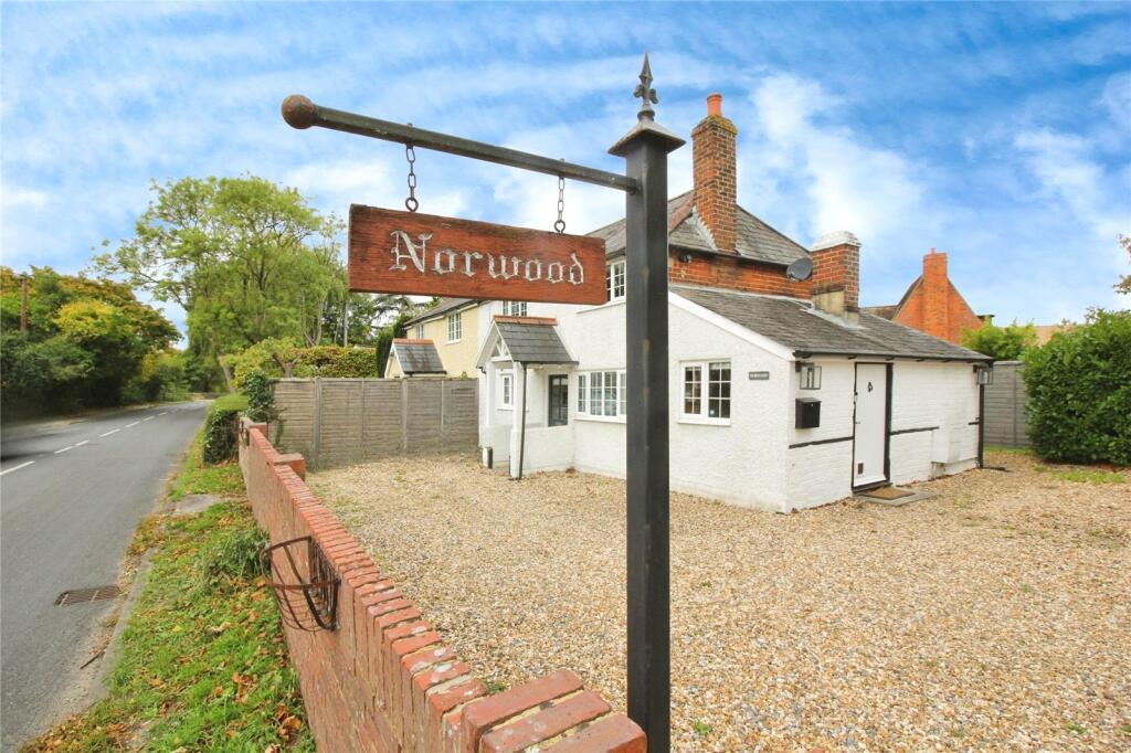 3-bed semi-detached on Church Lane, Three Mile Cross, Reading, RG7, £525,000