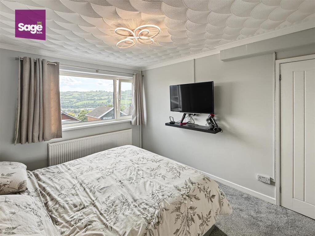 Mount Road, Risca, Newport photo 4