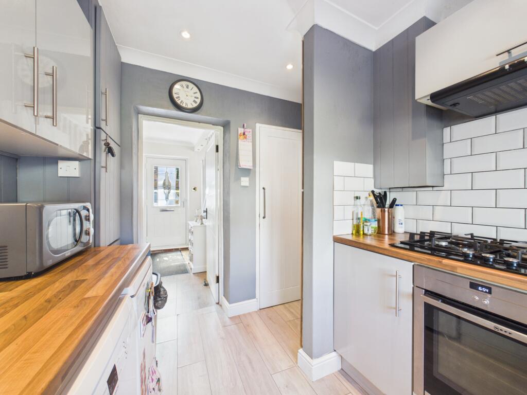 House in Basingstoke and Deane, Tadley - View 6