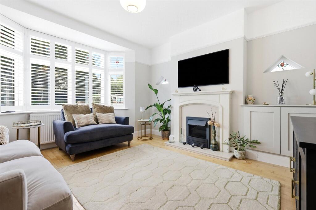House in Southend-on-Sea - View 4