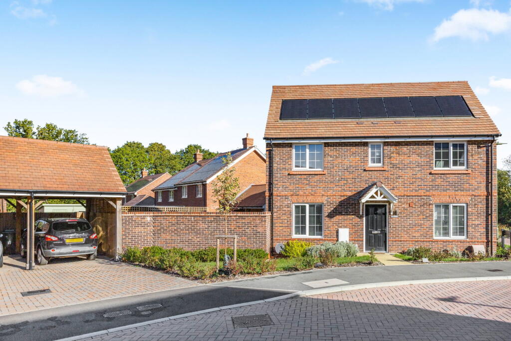 Main image of property: Willow Crescent, East Horsley, Leatherhead, Surrey, KT24 6FW