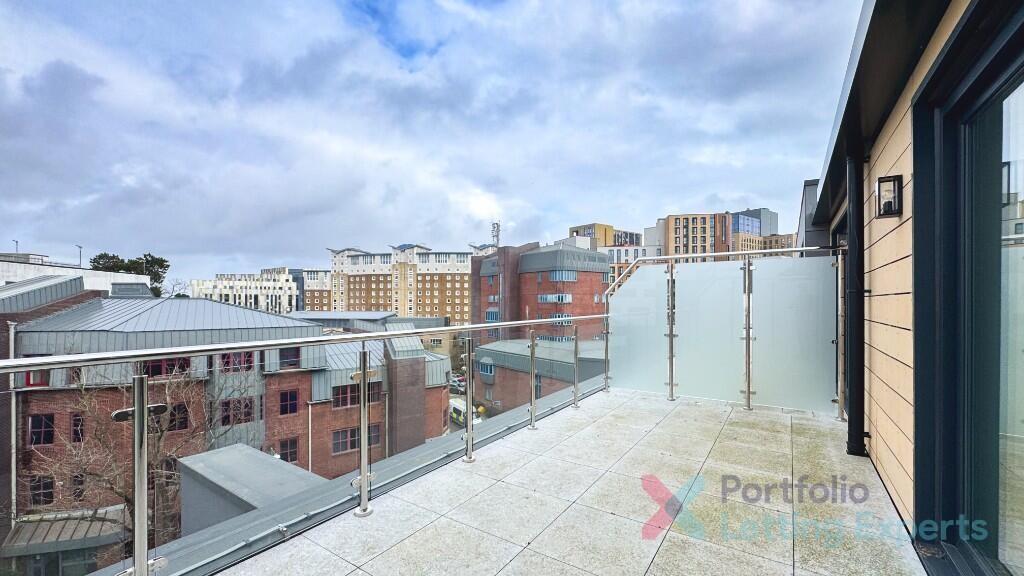 Additional image 4 of Luxury 3 Bed Penthouse | Brand New Building | Parking, Balcony & High-Spec Finishes - The Avebury