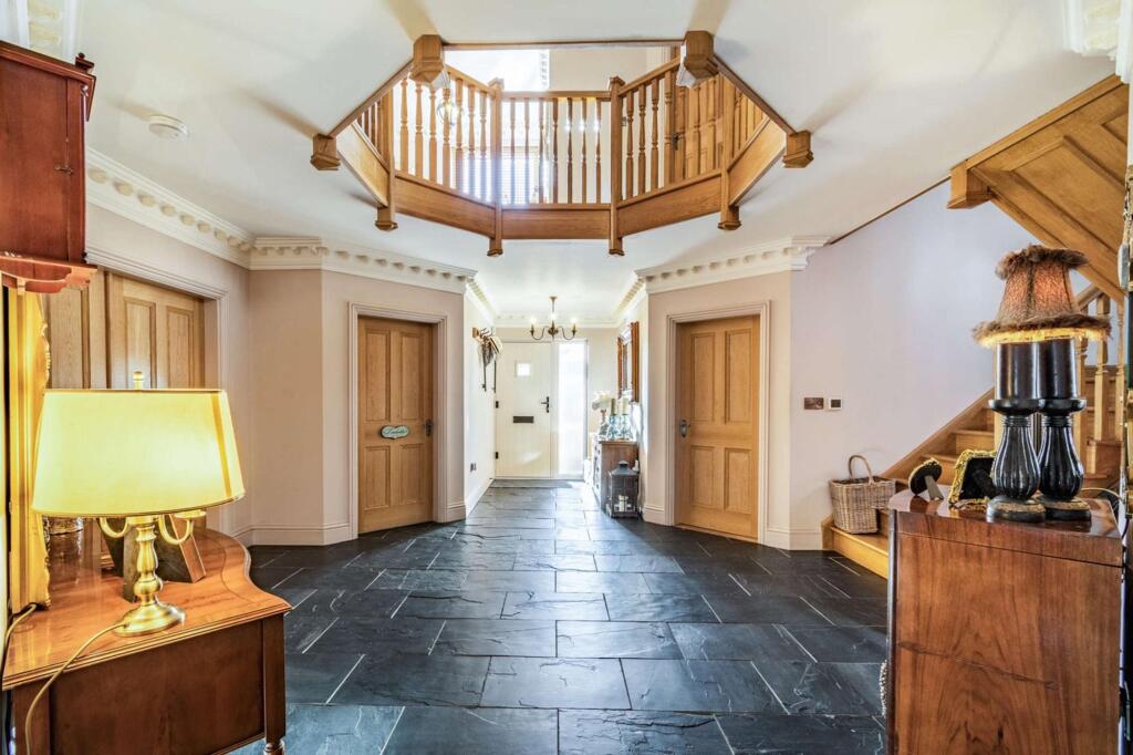 Weston Lane, Bulkington, CV12 photo 3