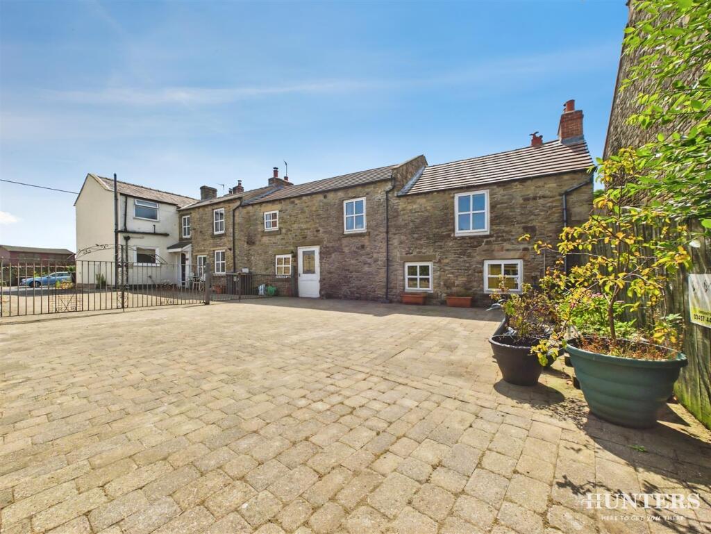 Main image of property: Ivory & Farthing Cottage, Penny Lane, Satley
