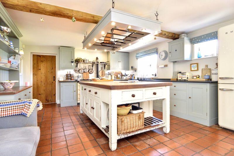 Swallows Barn, Donington Lane, Albrighton photo 4
