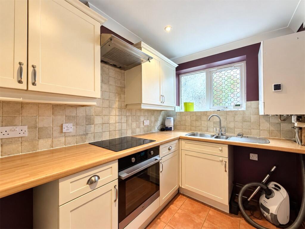 Apartment in Bournemouth - View 4