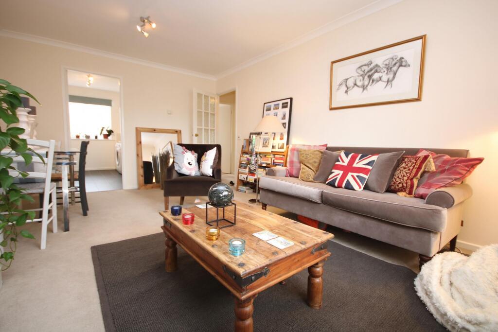 Apartment in South Oxfordshire, Henley-on-Thames - View 3