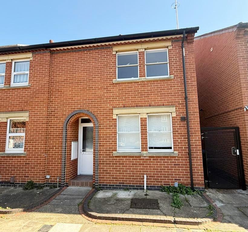 Main image of property: Emlen Street, Ipswich, Suffolk, IP1