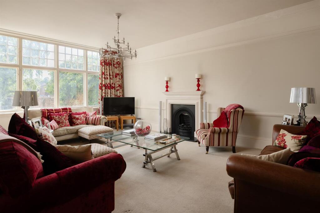 House in York - View 3