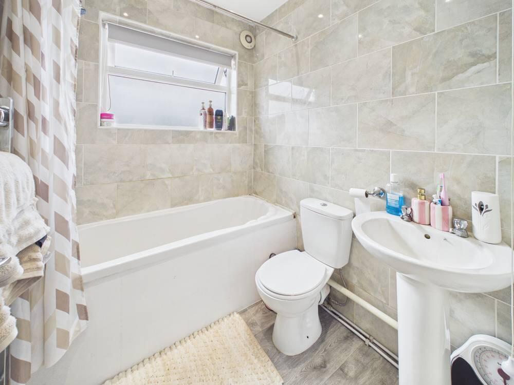 House in Hull, Kingston upon Hull - View 5