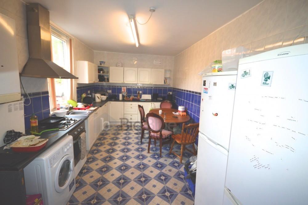 Chestnut Avenue, Prime Location, Hyde Park – pohled 4