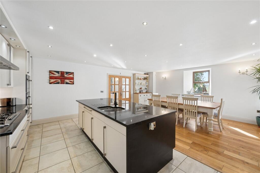 Long Preston, Skipton, North Yorkshire, BD23 photo 5