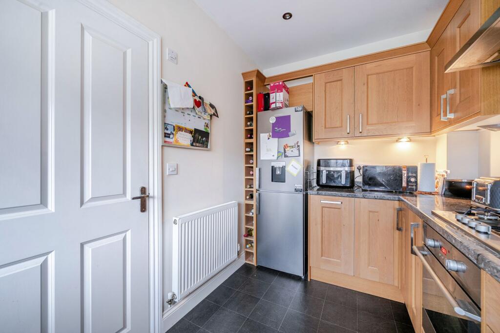 Fulmar Crescent, Bracknell, RG12 photo 5