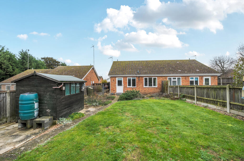 48, Britten Avenue, Stowmarket, Suffolk, IP14 photo 3