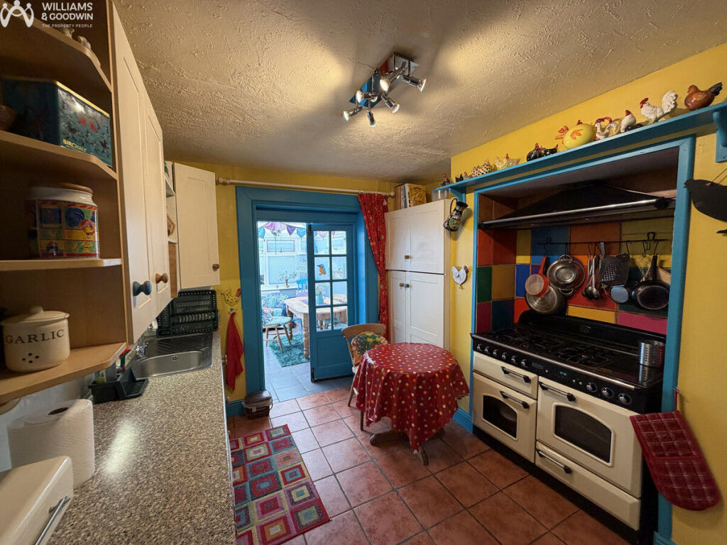 House in Bangor, Garth - View 2