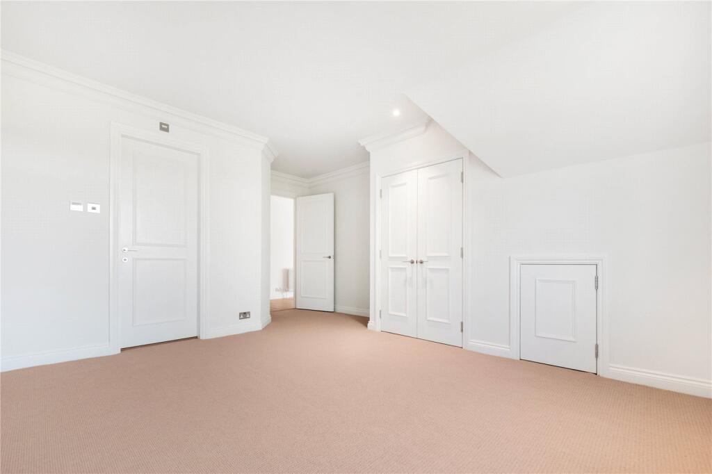 Apartment in London - More