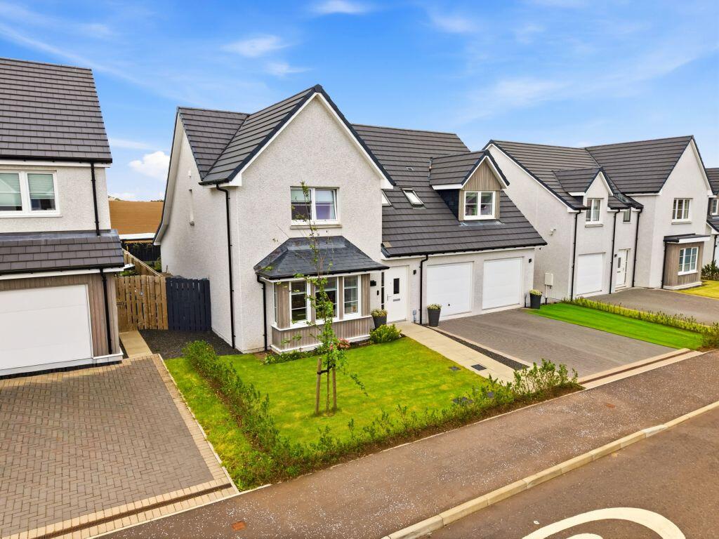 Main image of property: 9 Ben Attow Terrace, Broughty Ferry, DD5 3FT