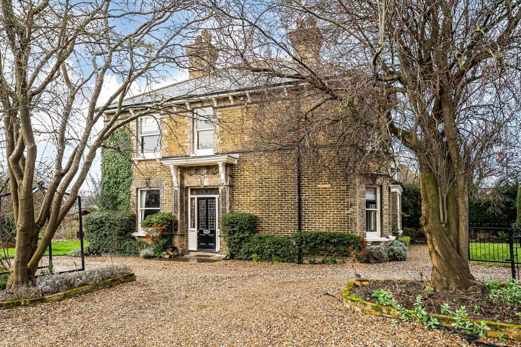 Main image of property: London Road, Faversham