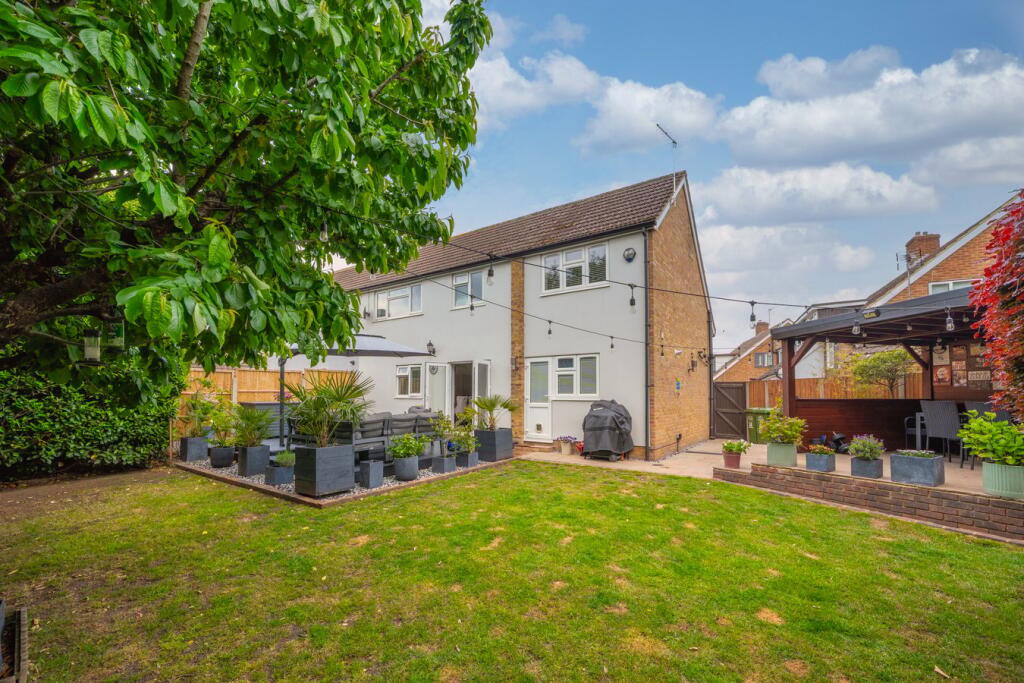 House in Spelthorne, Surrey - More