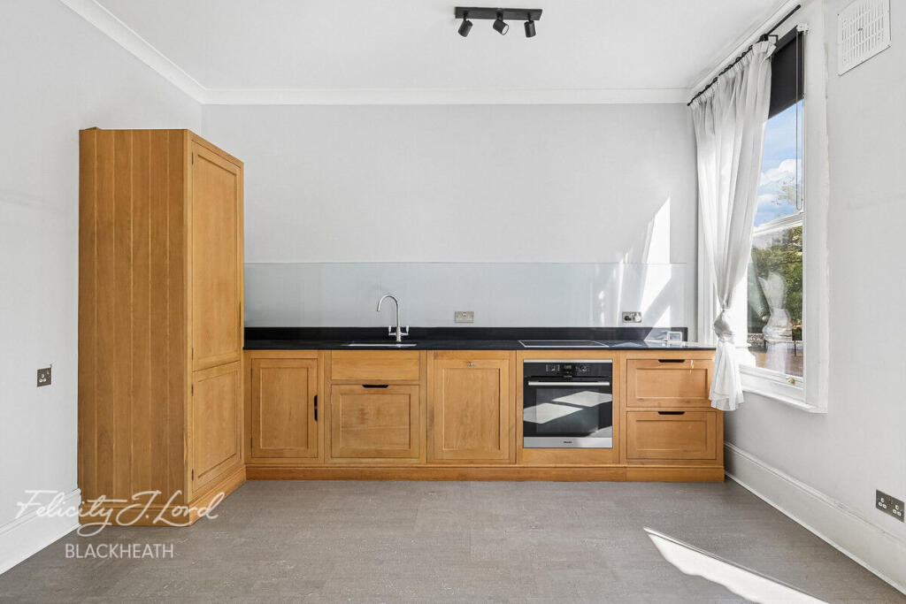 Apartment in London, Blackheath Royal Standard, Kidbrooke - View 3