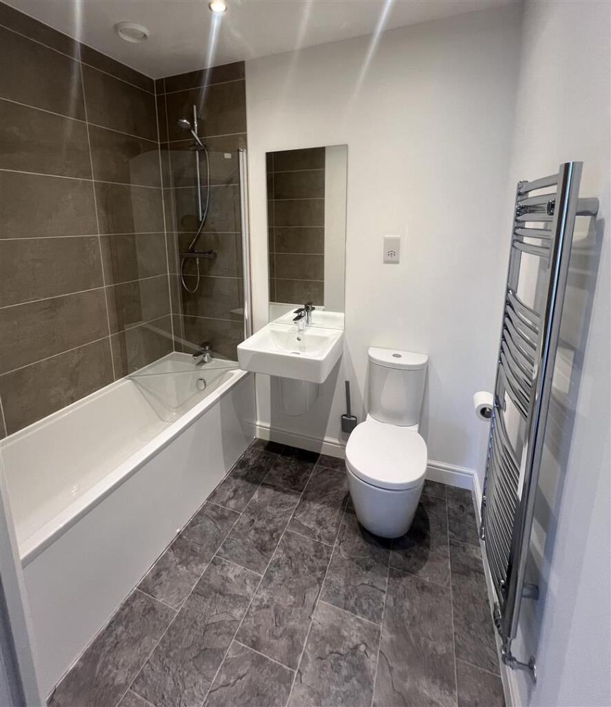 Apartment in Dartford, Ebbsfleet Green, Ebbsfleet Valley - View 5