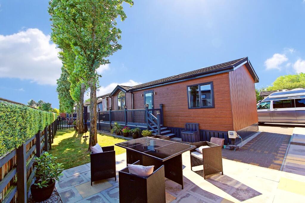 2-bed caravan on Lodge 8 High Meadow, Melton Road, Barrow Upon Soar, Loughborough LE12 8HX, £152,960