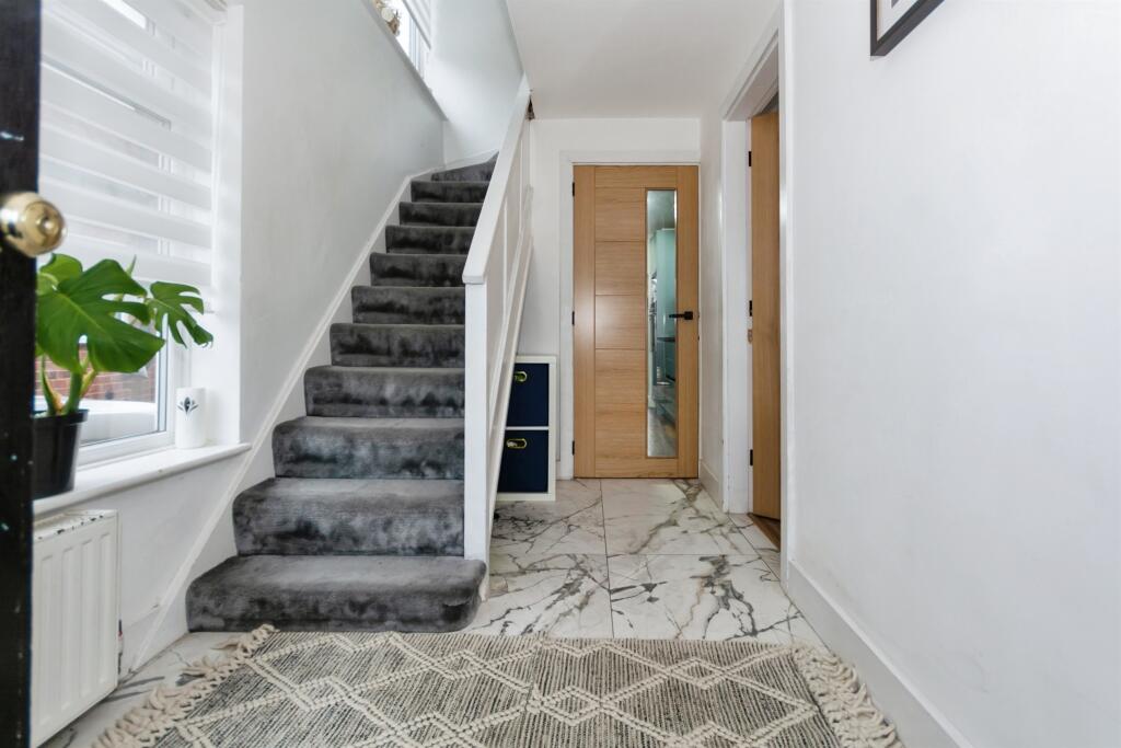 House in Solihull, Blossomfield - View 3