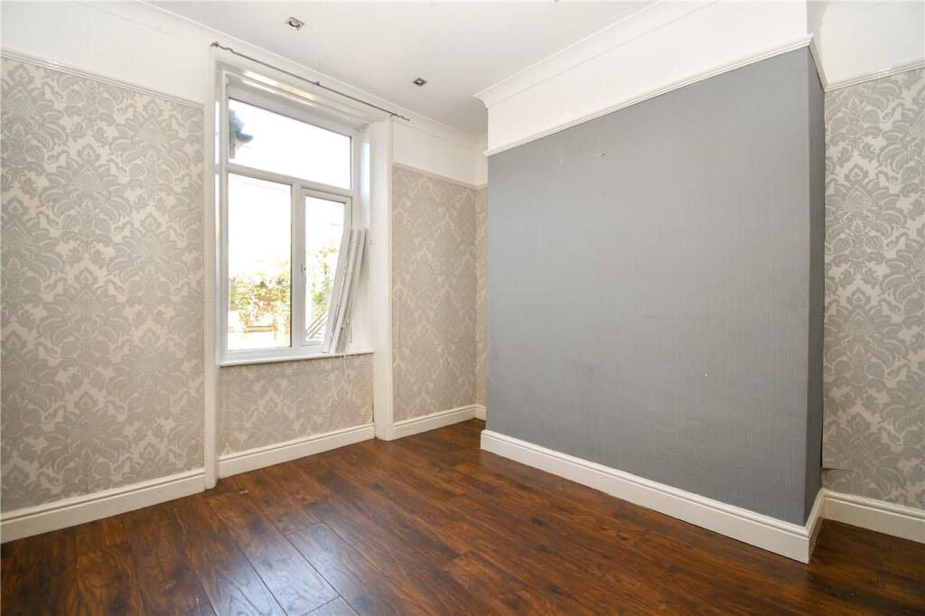 House in Wirral, Liverpool City Region - View 5