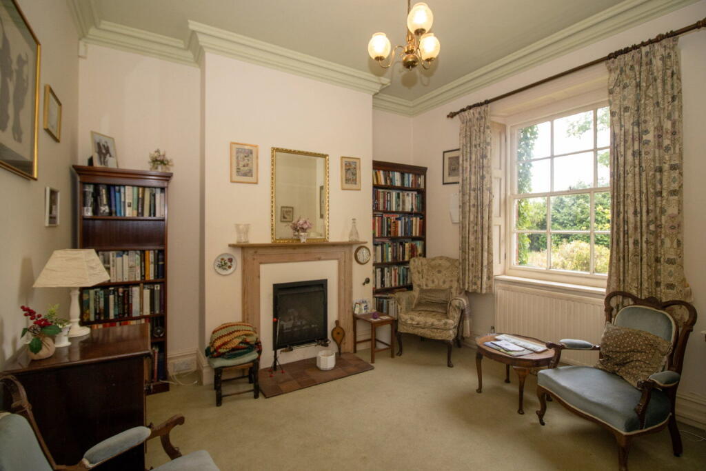 The Old Vicarage, Bishop's Sutton, Alresford, SO24  photo 4