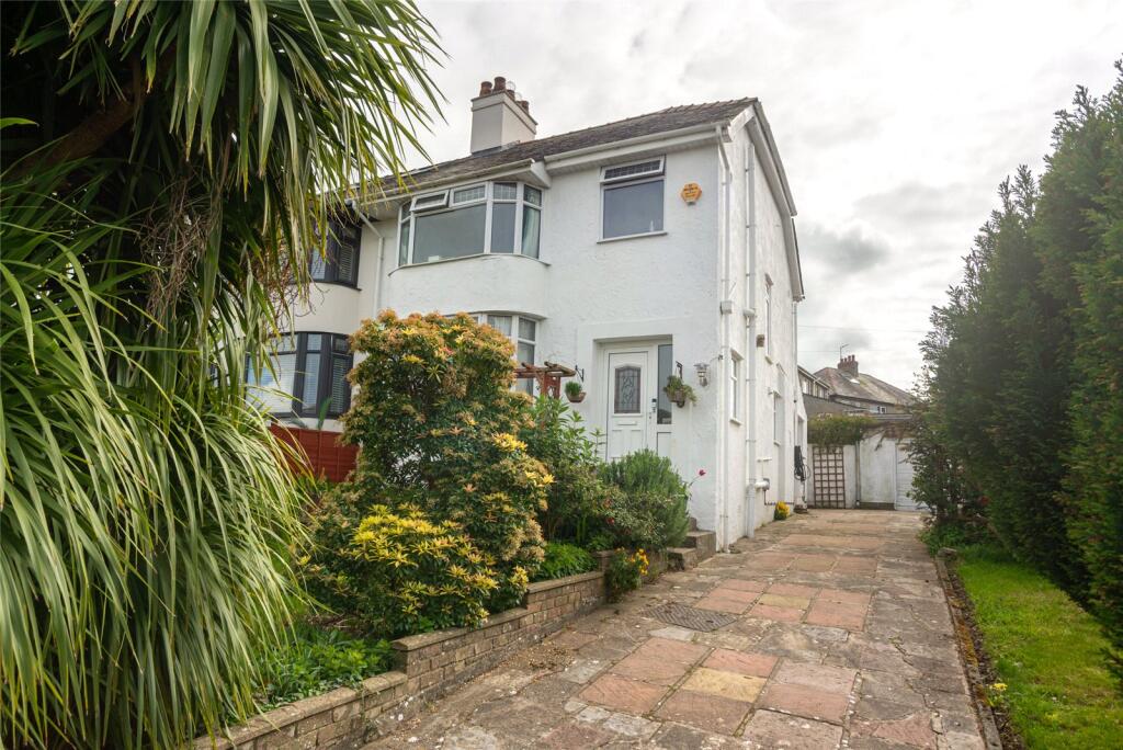 Main image of property: Bangor, Gwynedd, LL57
