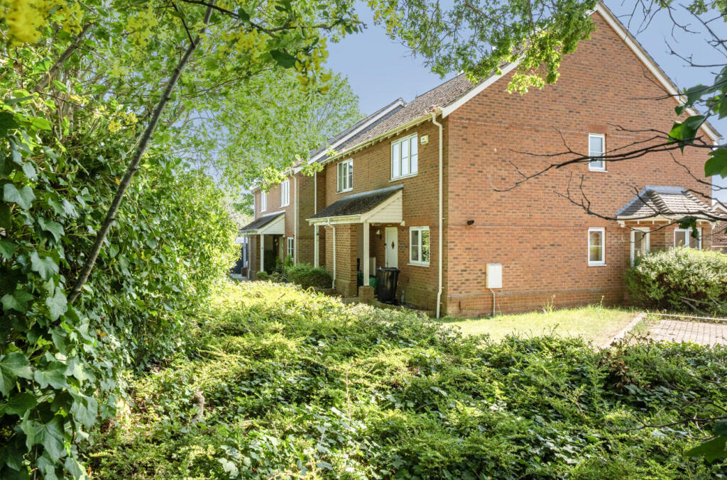 Main image of property: Little Horse Close, Earley, Reading