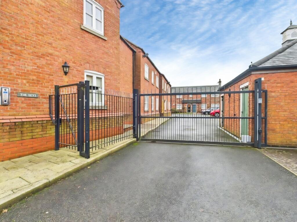 Hinckley Road, Burbage, Hinckley, Leicestershire, LE10 photo 2